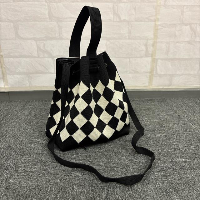 即決 新品 D.KELLY ニット巾着 DK-NT-510 < 女性ファッション 即決 新品 D.KELLY ニット巾着 DK-NT-510 < 女性ファッションの