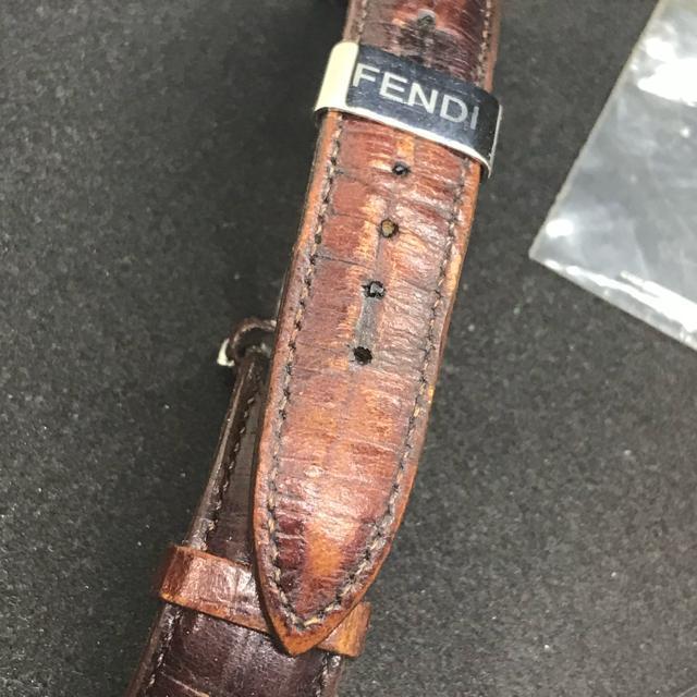 正規品 フェンディ オロロジ 自動巻 裏スケ スイス製 良品 ベルト2種付 < ブランド 正規品 フェンディ オロロジ 自動巻 裏スケ スイス製 良品 ベルト2種付 < ブランドの