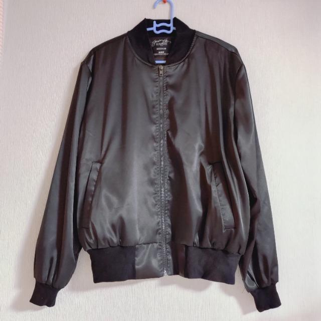 �f��u���b�L�[2�v�X�J�W���� ���b�L�[�E�o���{�A �V�����F�X�^�[�X�^���[�� ���� �O�b�Y �W���P�b�g �� ���v���J �R�X�v���ߑ� �� �j���t�@�b�V������ 