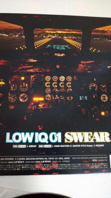LOW IQ 01 SWEAR 7インチ シングル レコード ロウアイキューゼロワン アナログ盤 < CD/DVD/ビデオ LOW IQ 01 SWEAR 7インチ シングル レコード ロウアイキューゼロワン アナログ盤 < CD/DVD/ビデオの