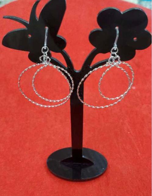 ダブルリング樹脂ピアス < 女性アクセサリー/時計  ダブルリング樹脂ピアス  < 女性アクセサリー/時計の