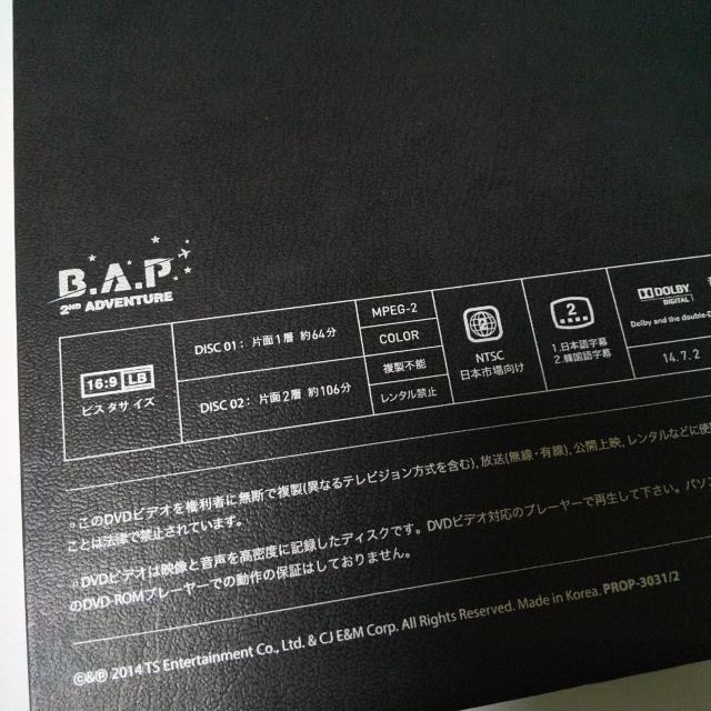 【廃盤】B.A.P 2枚組DVD+写真集【日本盤】2nd ADVENTURE < タレントグッズ  【廃盤】B.A.P 2枚組DVD+写真集【日本盤】2nd ADVENTURE < タレントグッズの