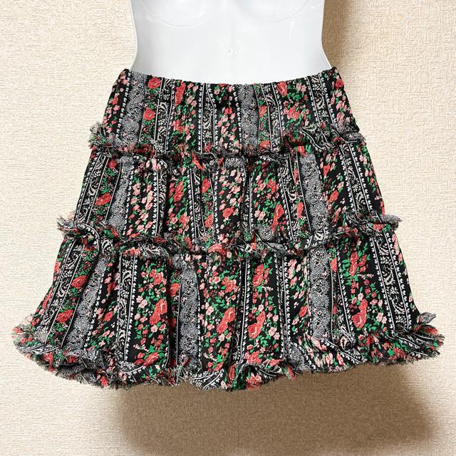 【新品】インパン内蔵☆シフォン素材花柄ティアードフリルミニスカート < 女性ファッション  【新品】インパン内蔵☆シフォン素材花柄ティアードフリルミニスカート < 女性ファッションの