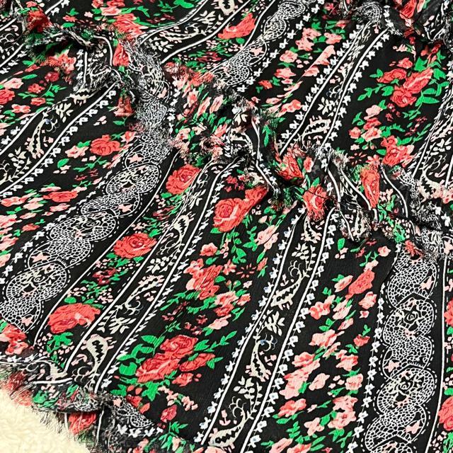 【新品】インパン内蔵☆シフォン素材花柄ティアードフリルミニスカート < 女性ファッション  【新品】インパン内蔵☆シフォン素材花柄ティアードフリルミニスカート < 女性ファッションの