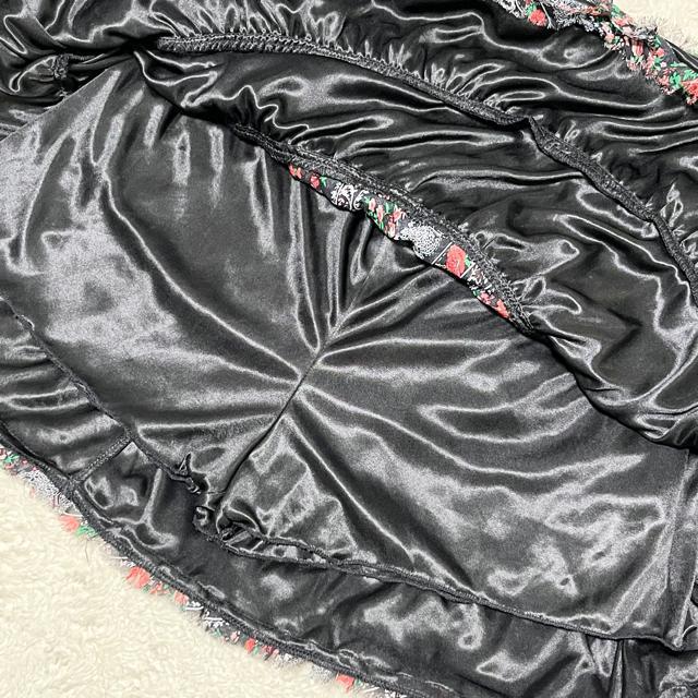 【新品】インパン内蔵☆シフォン素材花柄ティアードフリルミニスカート < 女性ファッション  【新品】インパン内蔵☆シフォン素材花柄ティアードフリルミニスカート < 女性ファッションの