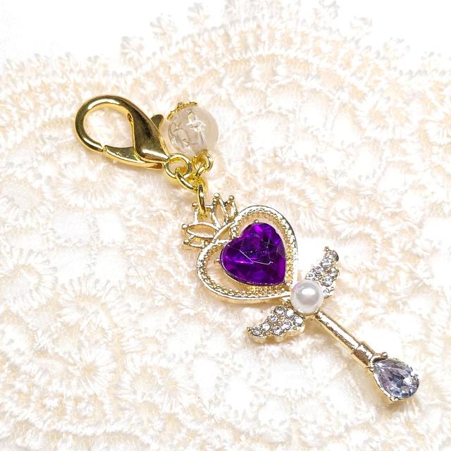 �n���h���C�h���L�[�z���_�[���n�[�g�X�e�b�L�������󂠂� 