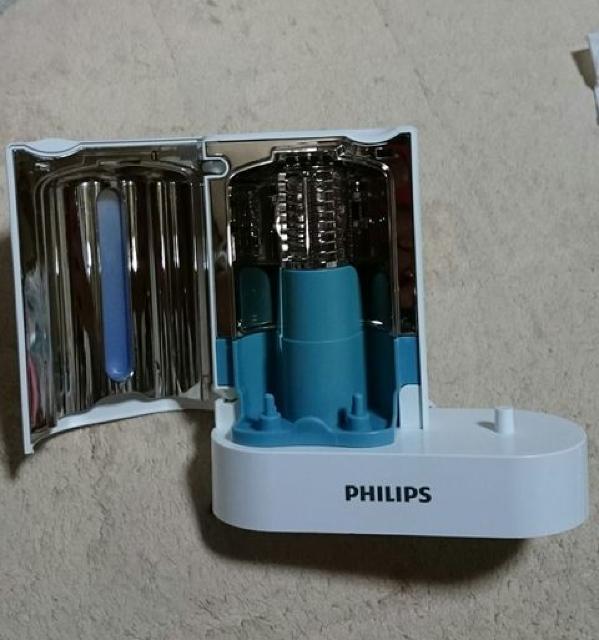 PHILIPS/フィリップス/紫外線除菌器/充電器/美品/歯ブラシ除菌 < ヘルス/ビューティー  PHILIPS/フィリップス/紫外線除菌器/充電器/美品/歯ブラシ除菌 < ヘルス/ビューティーの