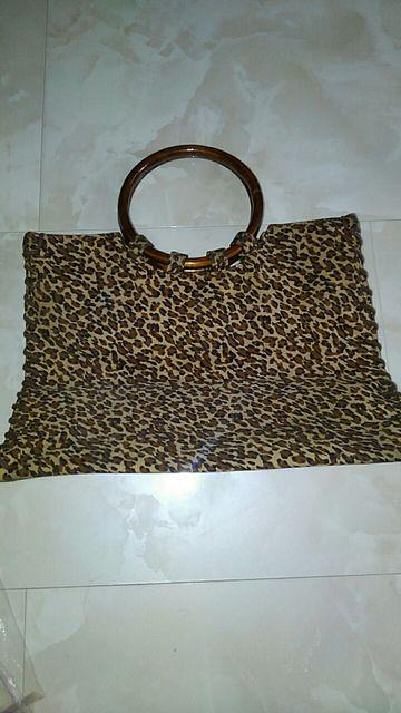ヒョウ柄ハンドバック < 女性ファッション  ヒョウ柄ハンドバック  < 女性ファッションの
