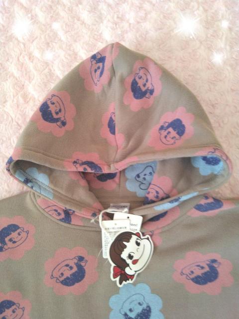 新品☆ペコちゃん&ポコちゃん*プルオーバーパーカー < アニメ/コミック/キャラクター  新品☆ペコちゃん&ポコちゃん*プルオーバーパーカー < アニメ/コミック/キャラクターの