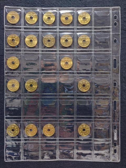 日本 現行硬貨 5円玉 五円硬貨 五円黄銅貨 ゴシック体 平成元年〜平成30年 美品 ほぼ未使用 19枚コインホルダーコレクション < ホビー 日本 現行硬貨 5円玉 五円硬貨 五円黄銅貨 ゴシック体 平成元年〜平成30年 美品 ほぼ未使用 19枚コインホルダーコレクション < ホビーの