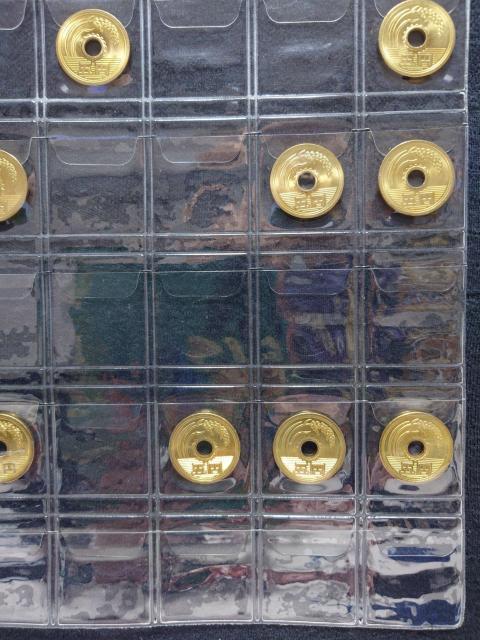 日本 現行硬貨 5円玉 五円硬貨 五円黄銅貨 ゴシック体 平成元年〜平成30年 美品 ほぼ未使用 19枚コインホルダーコレクション < ホビー 日本 現行硬貨 5円玉 五円硬貨 五円黄銅貨 ゴシック体 平成元年〜平成30年 美品 ほぼ未使用 19枚コインホルダーコレクション < ホビーの