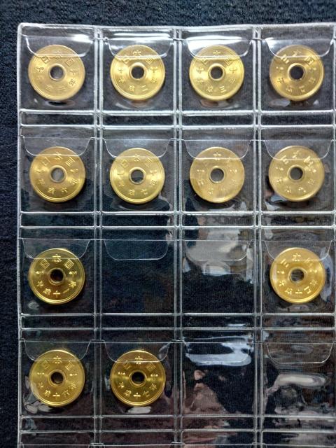 日本 現行硬貨 5円玉 五円硬貨 五円黄銅貨 ゴシック体 平成元年〜平成30年 美品 ほぼ未使用 19枚コインホルダーコレクション < ホビー 日本 現行硬貨 5円玉 五円硬貨 五円黄銅貨 ゴシック体 平成元年〜平成30年 美品 ほぼ未使用 19枚コインホルダーコレクション < ホビーの