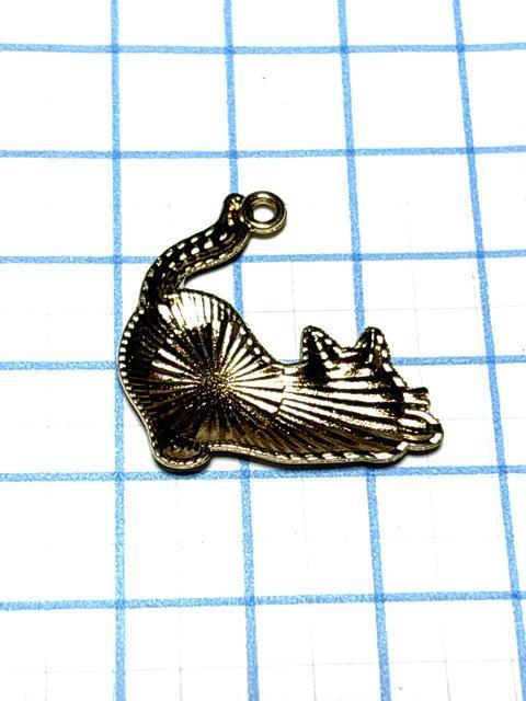 975 伸びをする猫ちゃん 1個 樹脂チャーム 金属パーツ ネコねこ < ペット/手芸/園芸 975 伸びをする猫ちゃん 1個 樹脂チャーム 金属パーツ ネコねこ < ペット/手芸/園芸の