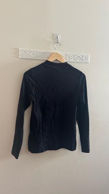 ユニクロ リブハイネックT 長袖Tシャツ カットソー 黒 ブラック L < ブランド ユニクロ リブハイネックT 長袖Tシャツ カットソー 黒 ブラック L < ブランドの