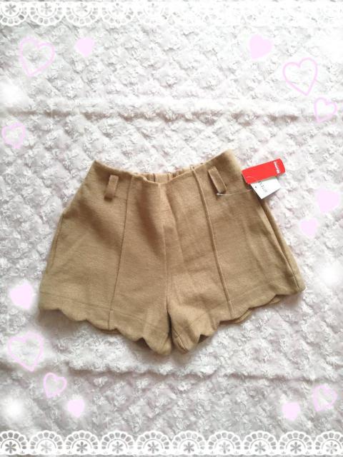 新品☆Momo*裾スカラップショートパンツ < 女性ファッション 新品☆Momo*裾スカラップショートパンツ < 女性ファッションの