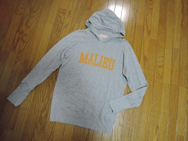 TMT MALIBU LOGO パーカー S 灰 薄手 マリブロゴ カットソー BIG HOLIDAY MALIBU < ブランド  TMT MALIBU LOGO パーカー S 灰 薄手 マリブロゴ カットソー BIG HOLIDAY MALIBU < ブランドの