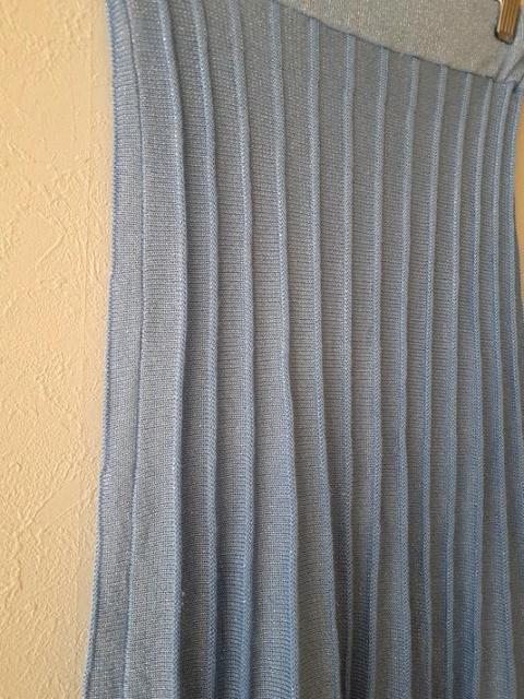 可愛い♪ライトブルー プリーツ ストレッチ ロング マキシ スカート◆M < 女性ファッション 可愛い♪ライトブルー プリーツ ストレッチ ロング マキシ スカート◆M < 女性ファッションの