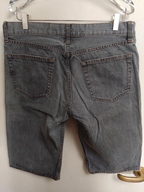 ユニクロジーンズ半ズボン グレー サイズ84-92cm < ブランド ユニクロジーンズ半ズボン グレー サイズ84-92cm < ブランドの