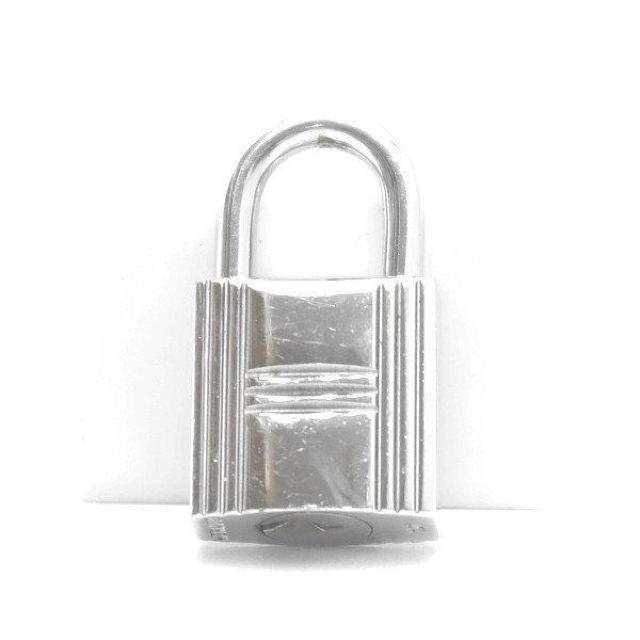 ◆ 本物 ◆ HERMES エルメス カデナ シルバー 南京錠 錠 鍵2本 鍵 KEY キー バッグに付属 107 人気 < ブランド ◆ 本物 ◆ HERMES エルメス カデナ シルバー 南京錠 錠 鍵2本 鍵 KEY キー バッグに付属 107 人気 < ブランドの