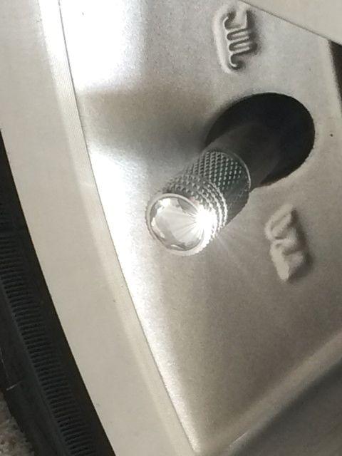 クリアークリスタルエアバルブ エアバルブキャップ  < 自動車/バイク クリアークリスタルエアバルブ エアバルブキャップ  < 自動車/バイク