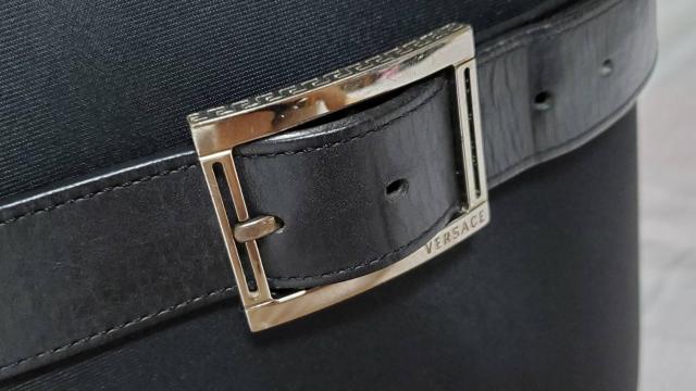 正規 ヴェルサーチ クラシック グレカG ロゴ ラージL スクエアオープンアートバックル ブラックレザーベルト 黒 90 < ブランド  正規 ヴェルサーチ クラシック グレカG ロゴ ラージL スクエアオープンアートバックル ブラックレザーベルト 黒 90 < ブランドの