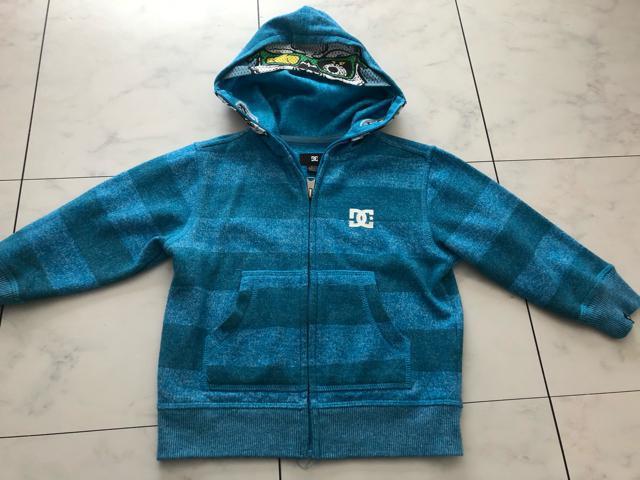 ディーシー裏起毛パーカーキッズ★100cm < キッズ/ベビー ディーシー裏起毛パーカーキッズ★100cm < キッズ/ベビーの