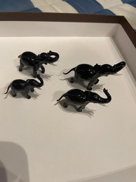 ゾウの親子ガラスの置物 インテリア < インテリア/ライフ ゾウの親子ガラスの置物 インテリア < インテリア/ライフの