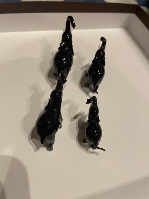 ゾウの親子ガラスの置物 インテリア < インテリア/ライフ ゾウの親子ガラスの置物 インテリア < インテリア/ライフの