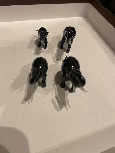 ゾウの親子ガラスの置物 インテリア < インテリア/ライフ ゾウの親子ガラスの置物 インテリア < インテリア/ライフの