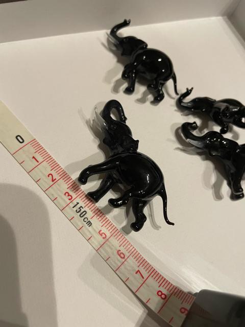 ゾウの親子ガラスの置物 インテリア < インテリア/ライフ ゾウの親子ガラスの置物 インテリア < インテリア/ライフの