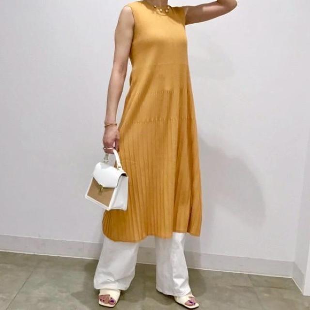 ◆GU/ジーユー◆リブニットワンピース(ノースリーブ)Q★オレンジXL*大人気アイテム*秋冬コーデ♪ < ブランド  ◆GU/ジーユー◆リブニットワンピース(ノースリーブ)Q★オレンジXL*大人気アイテム*秋冬コーデ♪ < ブランドの