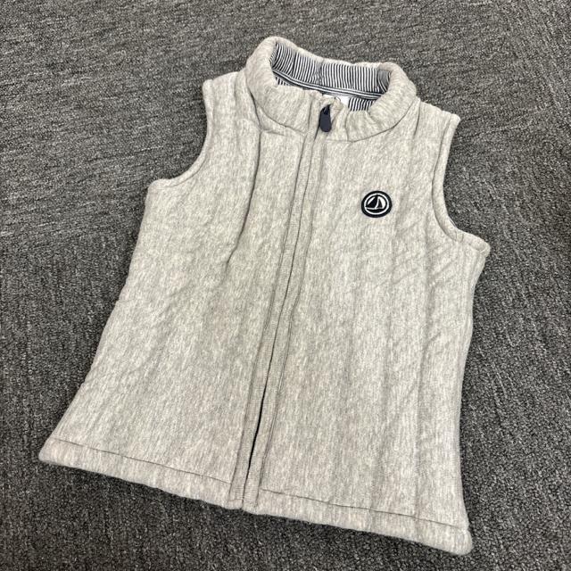 即決 PETIT BATEAU プチバトー ベスト グレー < ブランド 即決 PETIT BATEAU プチバトー ベスト グレー < ブランドの