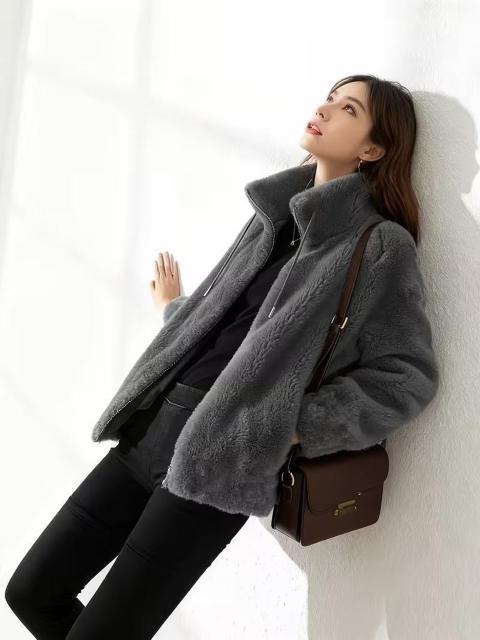 即完売注意★1990円★レディース 韓国風 冬用ジャケット -両面フリースコート フロントボタン留め&ポケット付き 日本サイズM < 女性ファッション 即完売注意★1990円★レディース 韓国風 冬用ジャケット -両面フリースコート フロントボタン留め&ポケット付き 日本サイズM < 女性ファッションの