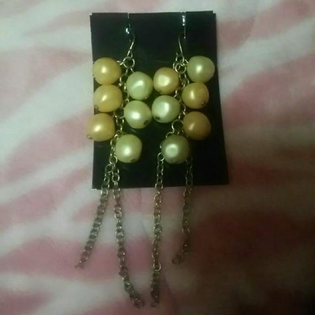 新品★アンティーク調パールビーズとチェーンのピアス < 女性アクセサリー/時計  新品★アンティーク調パールビーズとチェーンのピアス  < 女性アクセサリー/時計の