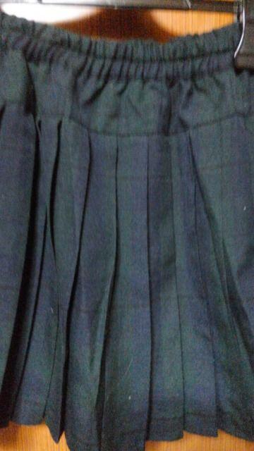 �A�i�q���̃X�J�[�g