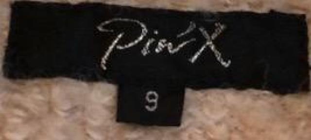 特価★高級感★品薄Pin’x ポンチョ極美品9号Mウール大活躍体型カバー上品 < 女性ファッション  特価★高級感★品薄Pin’x ポンチョ極美品9号Mウール大活躍体型カバー上品 < 女性ファッションの