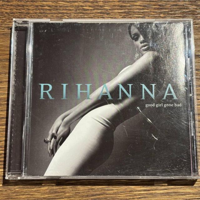 yRIHANNA (A[i)zgood girl gone bad   CD/DVD/rfI 