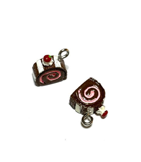 076 チョコレートのロールケーキのチャーム 2個 樹脂パーツ◯ < ペット/手芸/園芸 076 チョコレートのロールケーキのチャーム 2個 樹脂パーツ◯ < ペット/手芸/園芸の