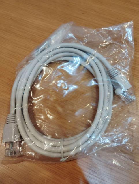 LAN�P�[�u�� Cat5e �X�g���[�g�P�[�u�� 5m �z���C�g �p�b�`�R�[�h ���g�p  �� PC�{��/���Ӌ@��� 