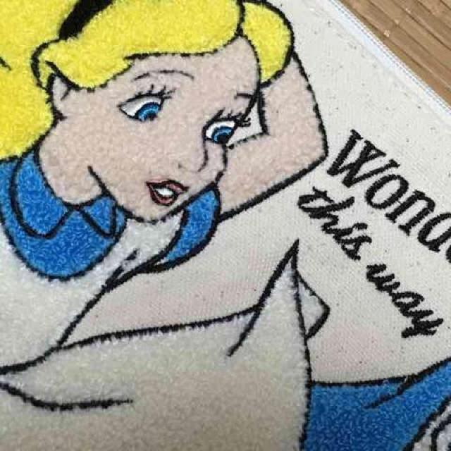 ディズニー・不思議の国のアリス柄サガラ刺繍ポーチ。アリス < アニメ/コミック/キャラクター ディズニー・不思議の国のアリス柄サガラ刺繍ポーチ。アリス < アニメ/コミック/キャラクターの