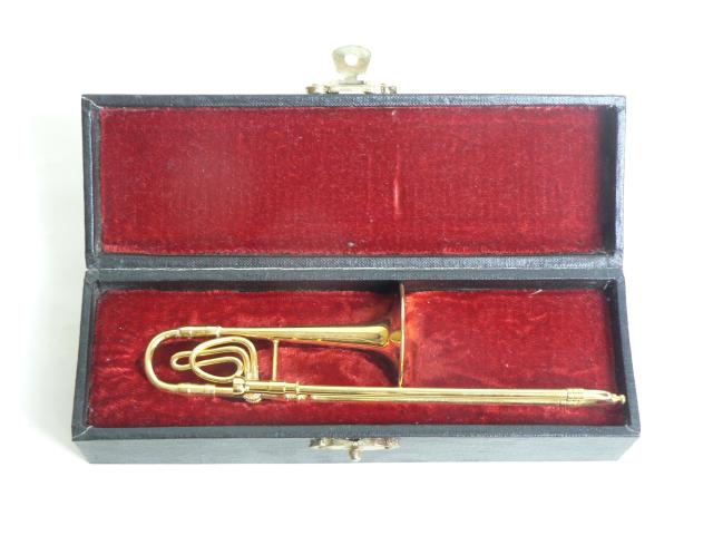 g{[̃~j`A@P[Xt@   zr[ 