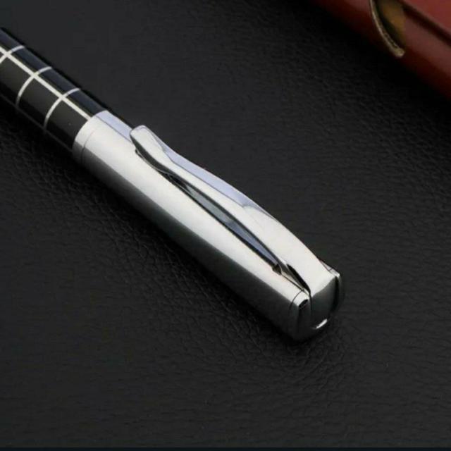新品 激渋 万年筆 シンプル 執筆 筆記用具 憧れ ペン 黒 銀 デザイン  < インテリア/ライフ  新品 激渋 万年筆 シンプル 執筆 筆記用具 憧れ ペン 黒 銀 デザイン  < インテリア/ライフの