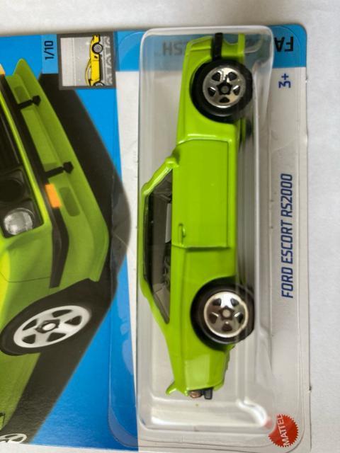 ホットウィール・フォード エスコートRS2000 黄緑 (他も出品中) < ホビー  ホットウィール・フォード エスコートRS2000 黄緑 (他も出品中) < ホビーの