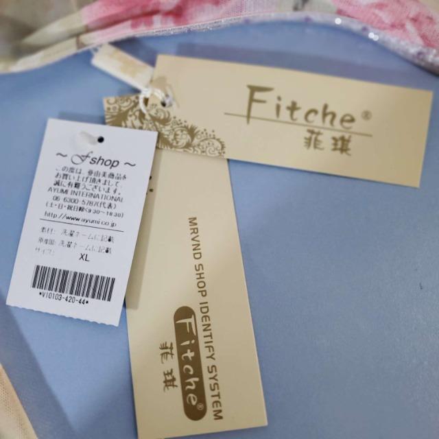 込み★679★Fitche★薔薇柄★レース使い!ジップパーカー★XL(Lの方も?) < 女性ファッション  込み★679★Fitche★薔薇柄★レース使い!ジップパーカー★XL(Lの方も?) < 女性ファッションの
