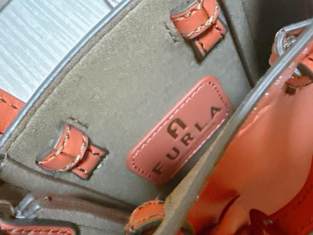 FURLA �X�}�z�V�����_�[�o�b�O �� �u�����h�� 