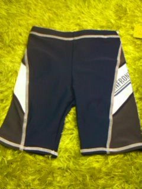 ●紺×グレー×ホワイト水着● 95 新品 < キッズ/ベビー ●紺×グレー×ホワイト水着● 95 新品 < キッズ/ベビーの