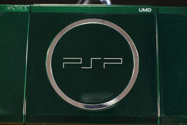 中古 PSP3000 スピリテッドグリーン FW5.03 状態良 < ゲーム本体/ソフト  中古 PSP3000 スピリテッドグリーン FW5.03 状態良 < ゲーム本体/ソフトの