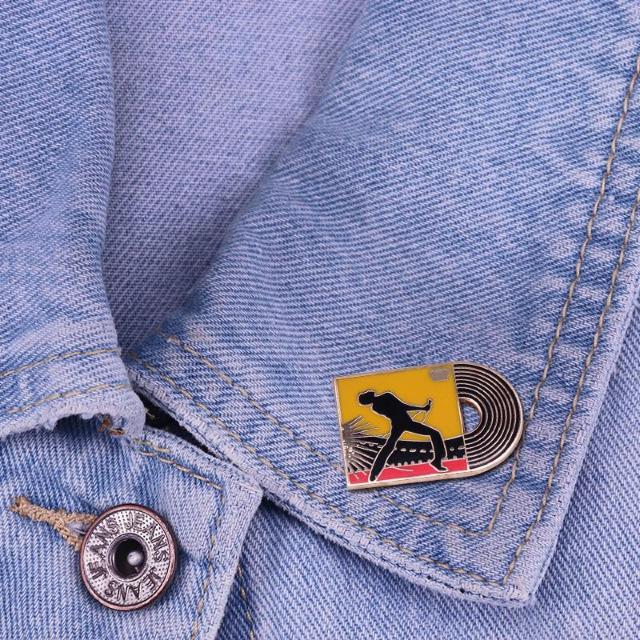 新品 フレディ・マーキュリー Queen  ピンブローチ ピンバッジ  < 男性アクセサリー/時計  新品 フレディ・マーキュリー Queen  ピンブローチ ピンバッジ  < 男性アクセサリー/時計の