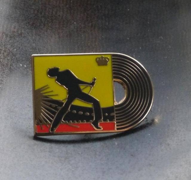 新品 フレディ・マーキュリー Queen  ピンブローチ ピンバッジ  < 男性アクセサリー/時計  新品 フレディ・マーキュリー Queen  ピンブローチ ピンバッジ  < 男性アクセサリー/時計の