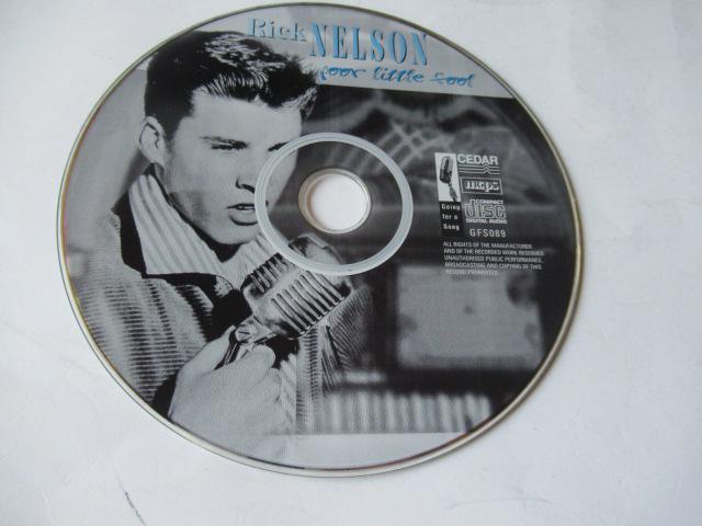 bNEl\@CDu@Poor@Little@Fool@v  CD/DVD/rfI 